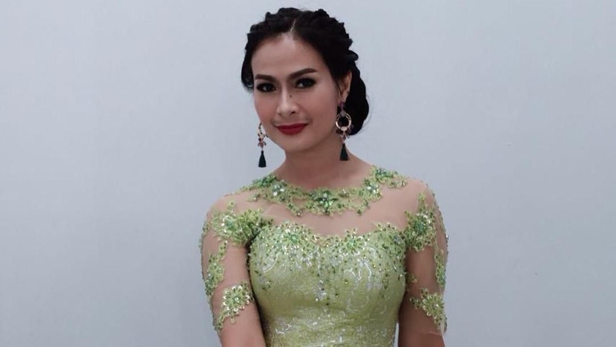 Meski usia terus bertambah&comma; namun wajah dari sederet artis ini seakan tidak pernah tua&period; Bahkan pesona mereka semakin terpancar diusia tuanya&period;