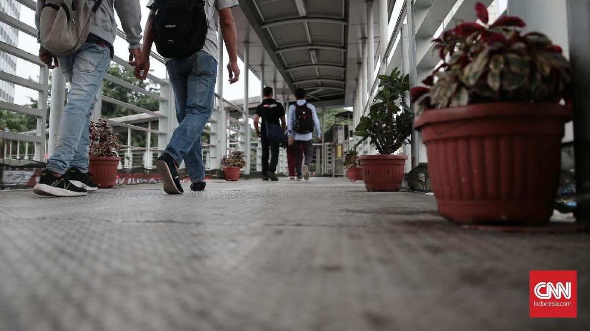 Dulu Dibongkar Anies, JPO Sarinah Kini Kembali Dibangun Pramono