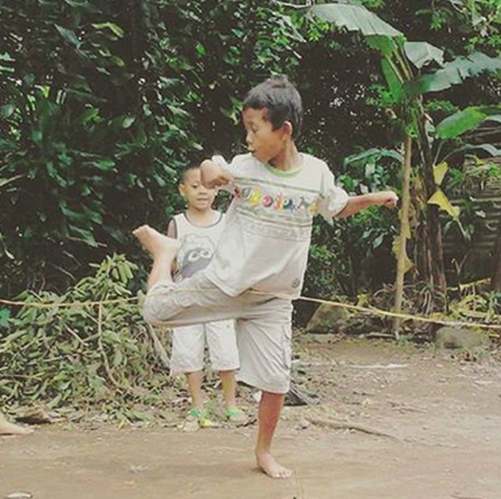 <p>Kalau ini giliran main yeye, Bun? (Foto: Instagram/@enebonee)  </p>
