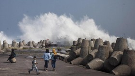 DIY Kaji Aturan Wajib Life Jacket di Pantai Selatan, Cegah Kecelakaan