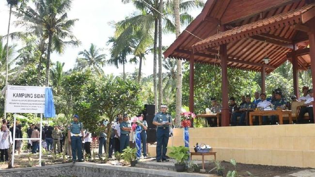 Ikan Sidat bernama latin Ordo Angguiliformes. Dalam bahasa Jepang disebut Ikan Unagi.