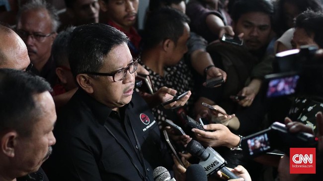 Sekjen PDIP Hasto Kristiyanto mendukung Lapangan Tembak direlokasi dan mengusulkan agar dijadikan pusat kuliner.