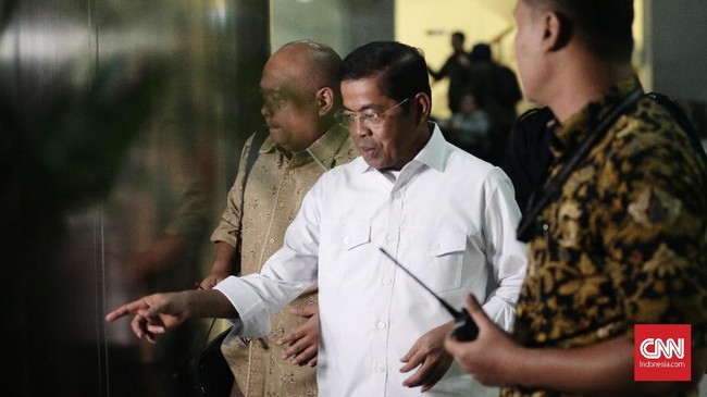 Menteri Sosial Idrus Marham penuhi panggilan KPK untuk ketiga kalinya dalam kapasitas ebagai saksi kasus suap proyek pembangunan PLTU Riau-1.