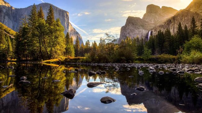 Untuk menjadi saksi kemegahan dari keseriusan pengelolaan Taman Nasional di Amerika Serikat, perlu sedikit siasat untuk menghemat anggaran.