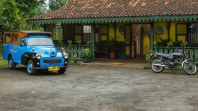 Oplet 'Keramat' Pembawa Rezeki Si Doel