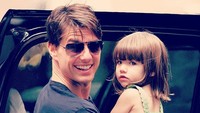 <p>Tom Cruise dikenal sebagai ayah yang protektif dan penyayang banget. (Foto: Instagram @patrick_cruise1983)</p>