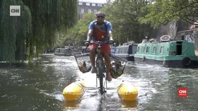 VIDEO: Bersepeda di Tengah Sungai Thames London