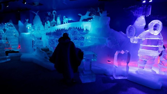 FOTO: Bar Es, Cara Unik Warga Berlin Atasi Cuaca Panas