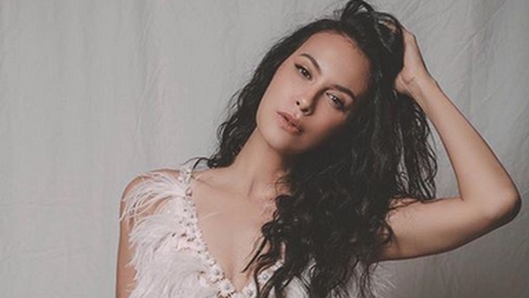 Sophia Latjuba Pamer Body Lentur Sophia Latjuba Cocok Dapet Predikat 'Hot Mom'