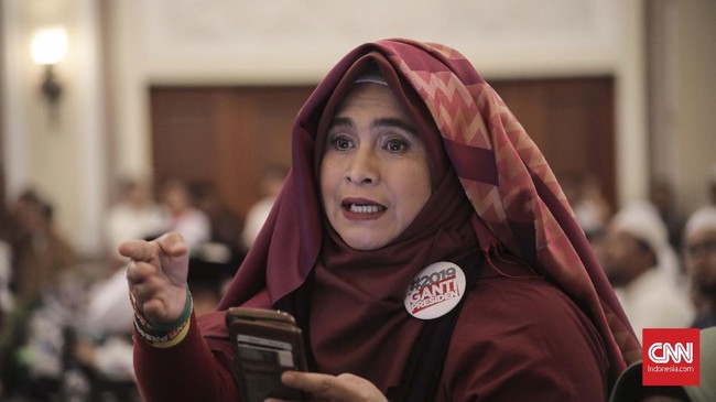 Neno Warisman, Ahmad Dhani mengadukan kronologi pengadangan mereka oleh massa penentang Gerakan Ganti presiden kepada Fadli Zon dan Fahri Hamzah.