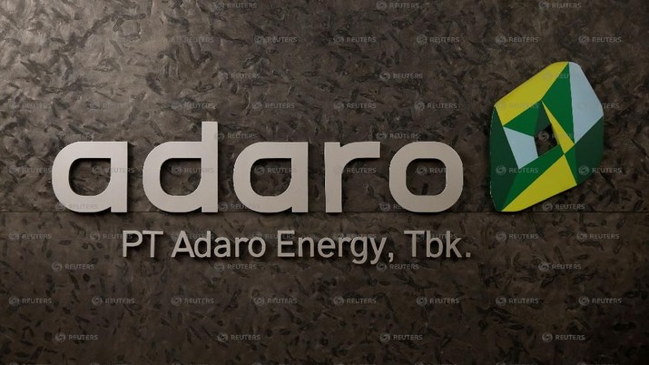 FILE PHOTO: The logo of PT Adaro Energy as seen at PT Adaro Energy headquarters in Jakarta, Indonesia, October 20, 2017. REUTERS/Beawiharta/File Photo