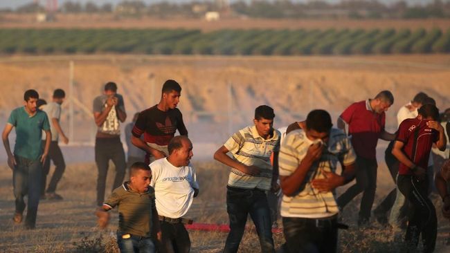 Israel Sambut Keputusan AS Setop Dana Pengungsi Palestina Israel mendukung keputusan pemerintah Amerika Serikat untuk menyetop sokongan dana untuk UNWRA, lembaga yang membantu pengungsi Palestina.