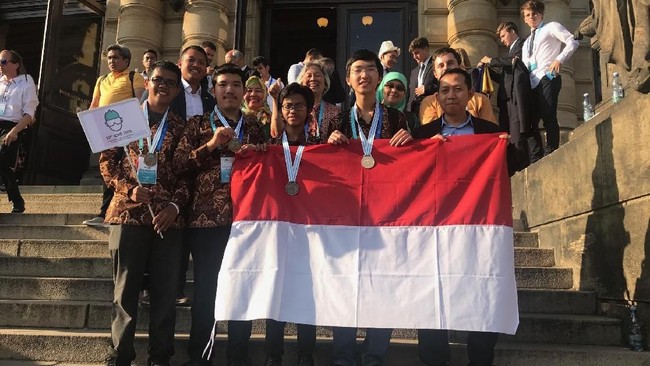 Indonesia meraih satu emas, satu perak dan dua perunggu dalam Olimpiade Kimia Internasional ke-50 yang digelar di Bratislava, Slovakia dan Praha, Ceko.