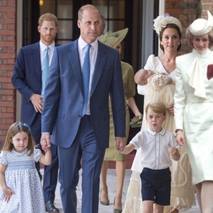 <p>Beginilah kira-kira jika Putri Diana hadir di acara pembaptisan Pangeran Louis. (Foto: Instagram @dianaprincesadegales)</p>