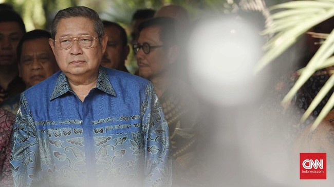 Ketua Umum Demokrat SBY mengaku menggunakan prinsip 'Silence is Gold, Speak is Silver' dalam menyampaikan kritik dan dukungannya terhadap pemerintah.