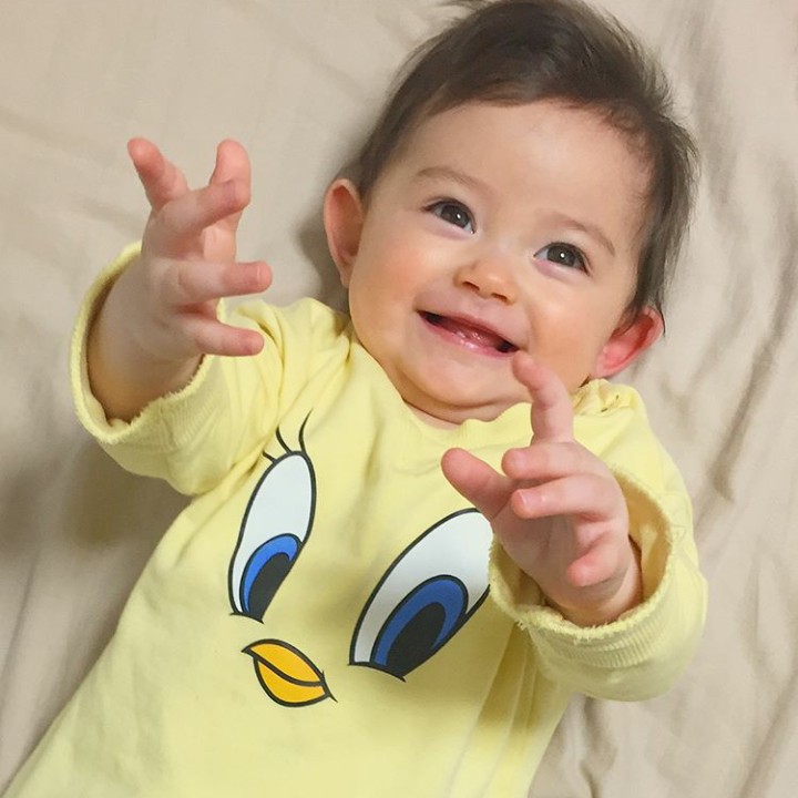 <p>Perkenalkan ini Ruka, bayi asal Jepang. Ternyata Ruka seorang bayi blasteran lho. (Foto: Instagram @wombatnana)</p>