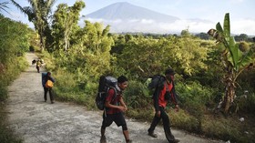 Rinjani Masih Ditutup, Jalur Pendakian Bakal Dievaluasi