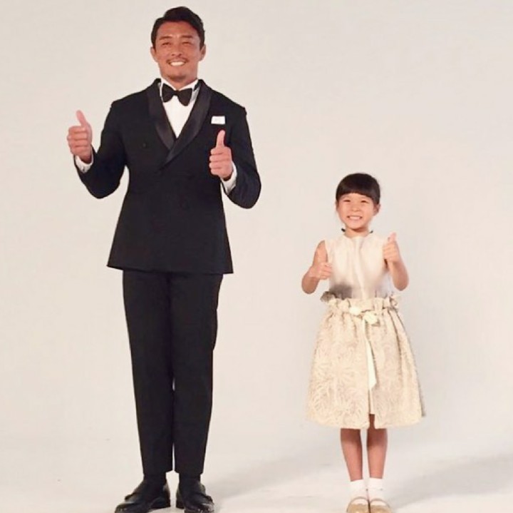 <p>Ayah bocah yang biasa dipanggil Sarang ini adalah atlet gulat profesional, Choo Sung-hoon. Ibu Sarang yang berprofesi model bernama Shiho Yano. (Foto: Instagram/choosarang_official)</p>
