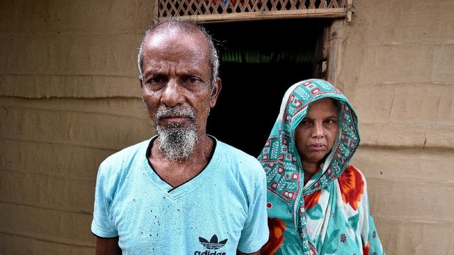 India menyatakan telah mencoret lebih dari empat juta orang dari draf daftar kewarganegaraan di negara bagian Assam karena tak bisa menyediakan dokumen sah.