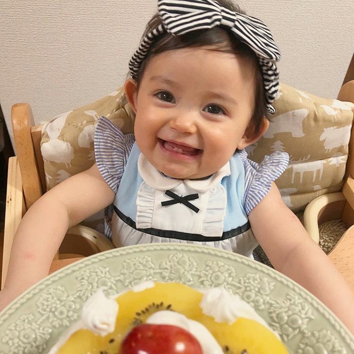 <p>Lucu banget sih kamu, Nak. (Foto: Instagram @wombatnana)<br /><br /></p>