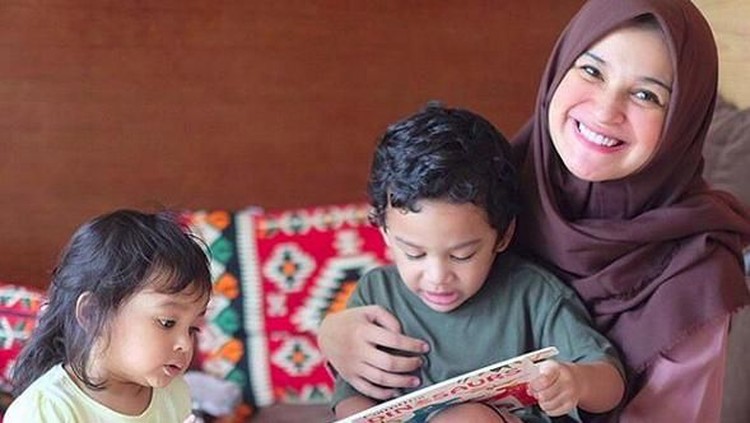 Anak Shireen Sungkar Anak Shireen Sungkar