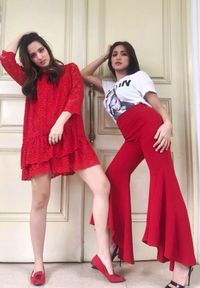 Deretan Seleb Hot Mom Rasa ABG Deretan Seleb Hot Mom Rasa ABG