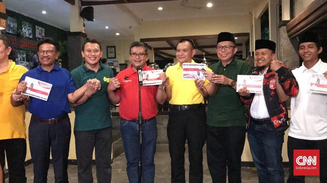 Sekjen PDIP Hasto Kristiyanto menyebut sedikitnya ada empat poin yang dibahas Jokowi bersama sembilan sekjen parpol koalisi pendukung di Pilpres 2019.