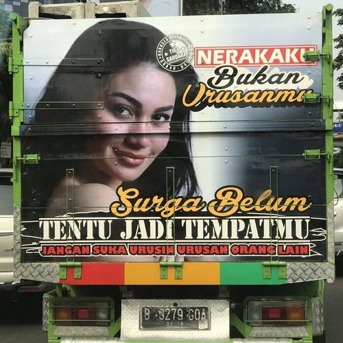 Saat 13 Wajah Artis Indonesia Jadi Lukisan Truk, Kocak Tapi Sarat Makna