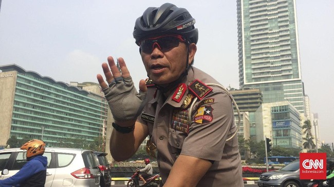 Kakorlantas Polri juga menyatakan polusi berkurang 50 persen setelah kebijakan ganjil genap di perluas di sejumlah jalan utama di Jakarta.
