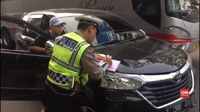 VIDEO: Tilang Bagi Mobil Pelanggar Perluasan Ganjl Genap