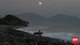 Mempromosikan Pariwisata Indonesia Melalui <i>Surfing</i>