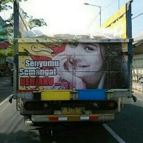 Saat 13 Wajah Artis Indonesia Jadi Lukisan Truk, Kocak Tapi Sarat Makna