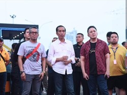 Sepeda dan 3 Produk Fashion Made In Bandung Ini Dipakai Jokowi