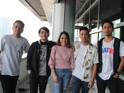 Netizen Geruduk IG Geisha usai Robby Ditangkap Lagi karena Narkoba