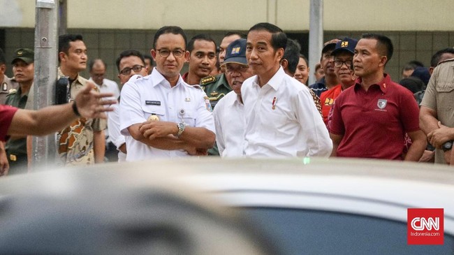 Anies Baswedan izinkan proyek Sodetan Ciliwung tak diselesaikan Pemprov DKI Jakarta di eranya dan dikritik Jokowi untuk diaudit.