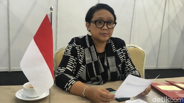 Menteri Luar Negeri RI Retno Lestari Priansari Marsudi mengadakan pertemuan ke-16 dengan negara-negara South West Pacific Dialogue (SWPD).