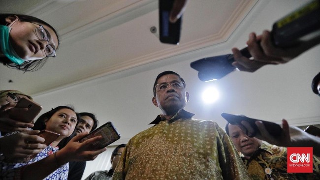 Mensos Idrus Marham menyebut Pemda NTB masih aktif bekerja, sehingga gempa Lombok belum ditetapkan sebagai bencana nasional.