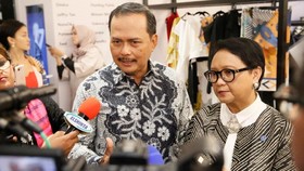 Menlu Retno Buka Gelaran 14 Desainer RI di Singapura