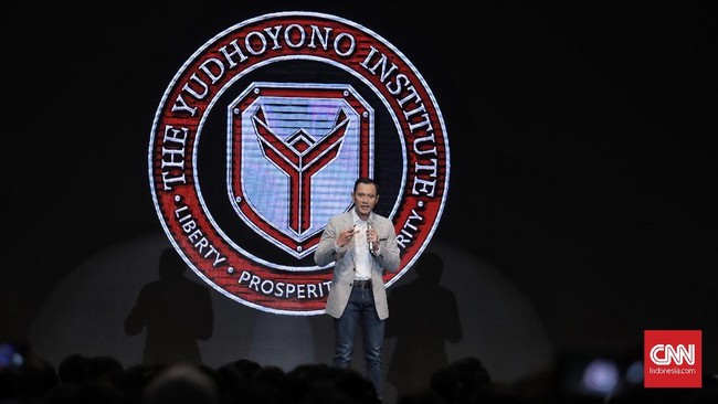 Komandan Kogasma Partai Demokrat AHY tak membantah bahwa ia masih muda. Namun, ia mengajak untuk melihat persoalan 'muda' dari sudut pandang optimistis.