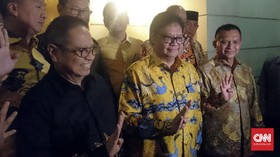 Airlangga dan Elite Golkar Sambangi Rumah SBY Malam Ini