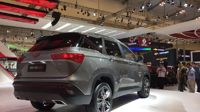 SUV Wuling sedang menjalani masa pengetesan di berbagai kontur jalan di Indonesia.