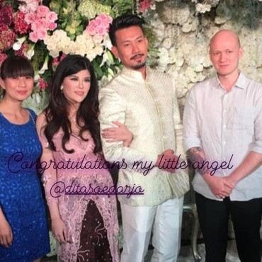 Batal Nikah, Dita Soedarjo Lelang Kebaya Saat Tunangan