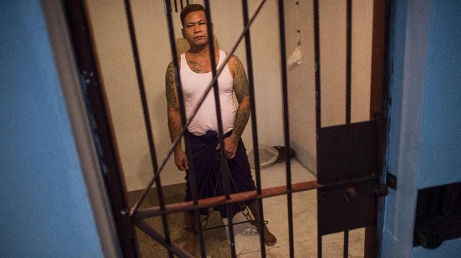 Mantan Tapol Myanmar peserta aksi pro-demonstrasi 1988 tak bisa melupakan pengalaman dan kecewa dengan Aung San Suu Kyi yang kini berkuasa.