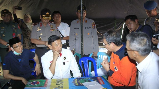 Menko Polhukam Wiranto mengatakan para korban gempa Lombok saat ini masih sangat membutuhkan beragam bantuan, mulai dari air bersih, makanan, hingga medis.