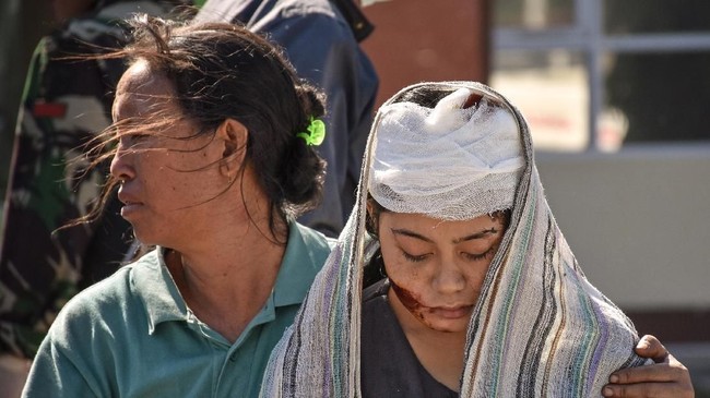Penyembuhan trauma korban gempa Lombok melibatkan 90 petugas psikososial serta guru konseling untuk anak-anak, yang disebar di seluruh NTB.