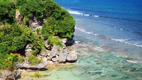 Pantai Pink dan Pantai Bingin Masuk Dalam Daftar Terbaik