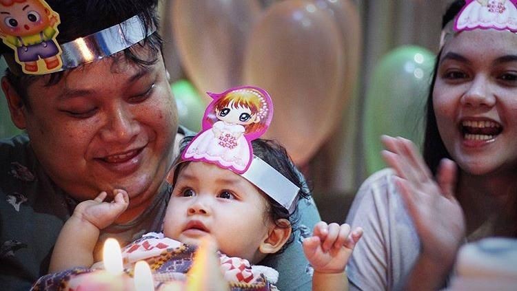 Anak Cecep Reza 'Bombom' menemukan sang ayah sudah meninggal saat ingin membangunkannya.