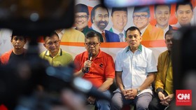 Hasto Sebut Rencana 225 Jubir Jokowi Masih Terlalu Sedikit