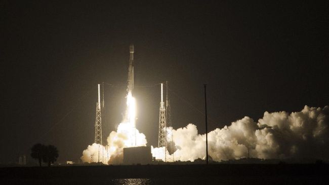 Tagar #SatelitMerahPutih Ikut Meroket di Twitter Tagar #SateliMerahPutih ikut meroket di lini masa Twitter tak lama setelah peluncuran satelit milik Telkom dari Cape Canaveral Air Force Station, AS.