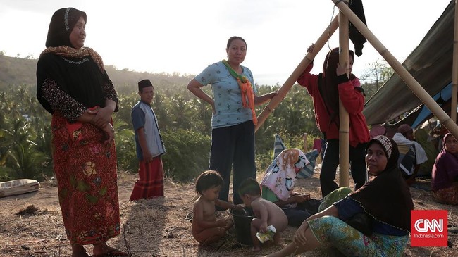 Bantuan jaminan hidup sebesar Rp10 ribu per hari bakal diberikan pemerintah pada korban gempa Lombok selama tiga bulan.
